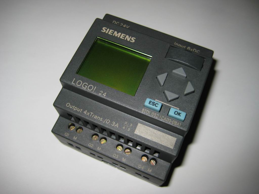 SIEMENS LOGO! 24